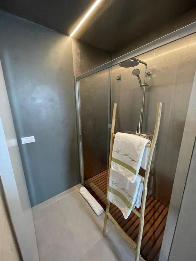 La Mirage Apartment Desenzano del Garda Bagian luar foto
