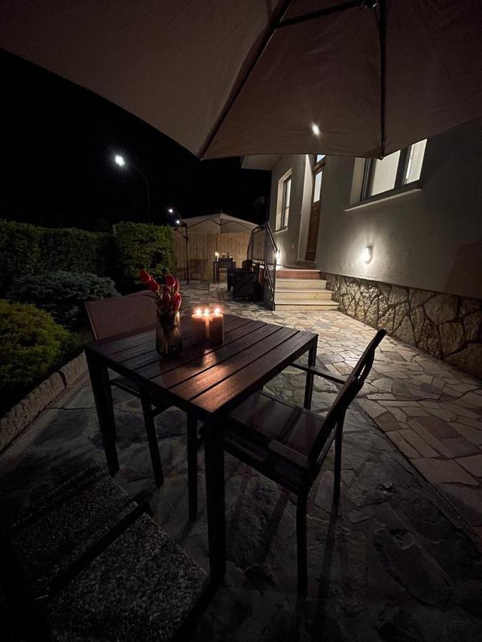 La Mirage Apartment Desenzano del Garda Bagian luar foto