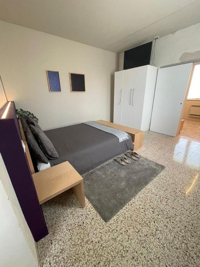 La Mirage Apartment Desenzano del Garda Bagian luar foto